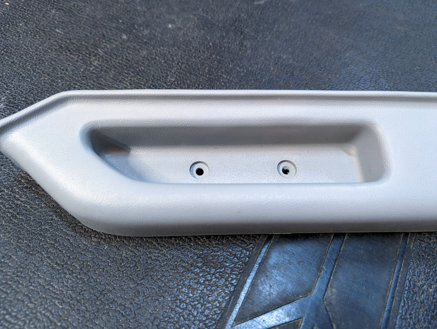 NOS Passenger Door Panel Armrest Handle in Gray for 1986 - 1993 Chevy S10, Blazer, and more